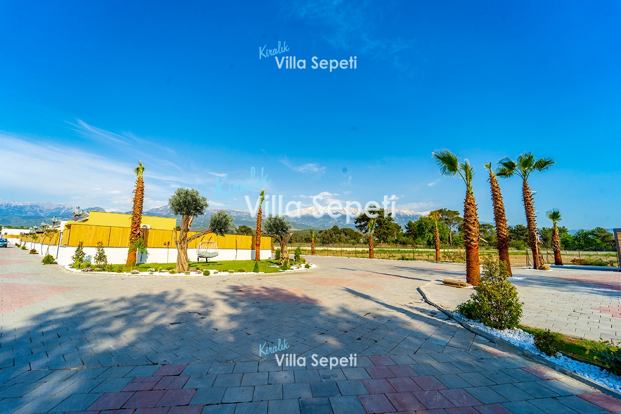 Villa Çalış Riverside
