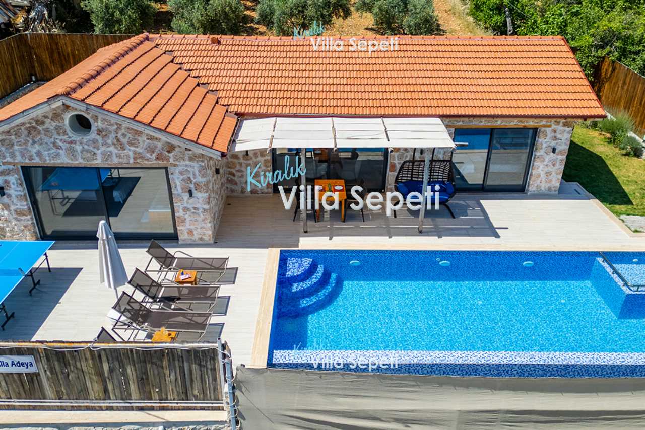 Villa Adeya