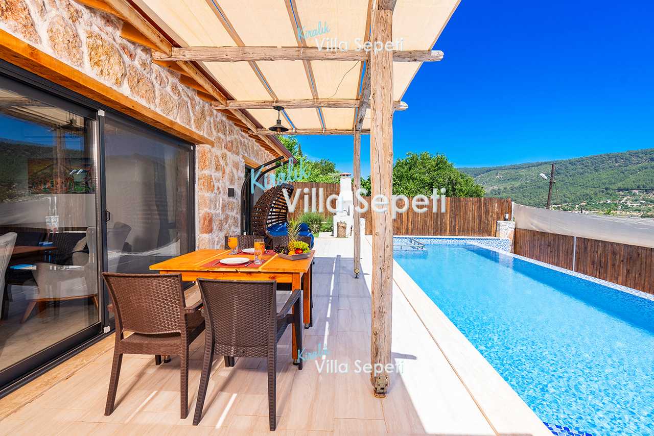 Villa Adeya