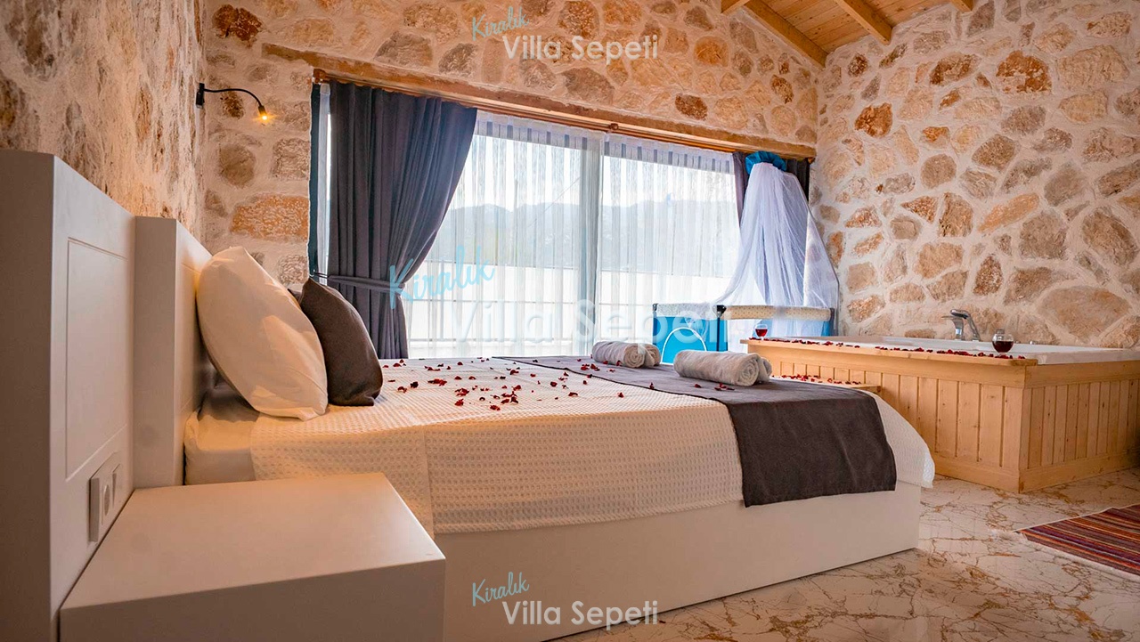 Villa Akor Duo