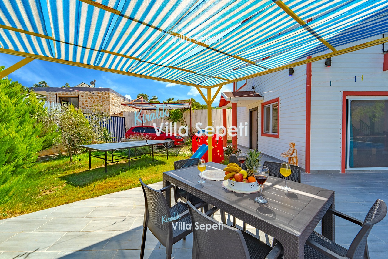 Villa Ares
