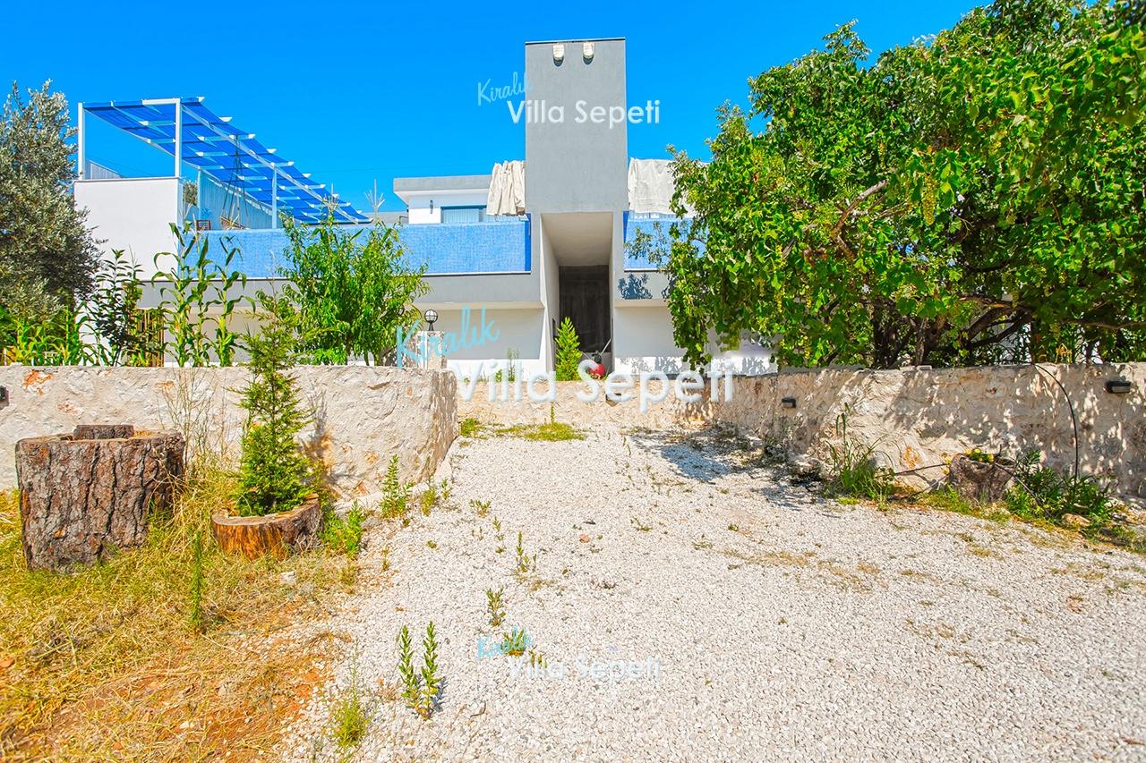 Villa Esra Üzümlü