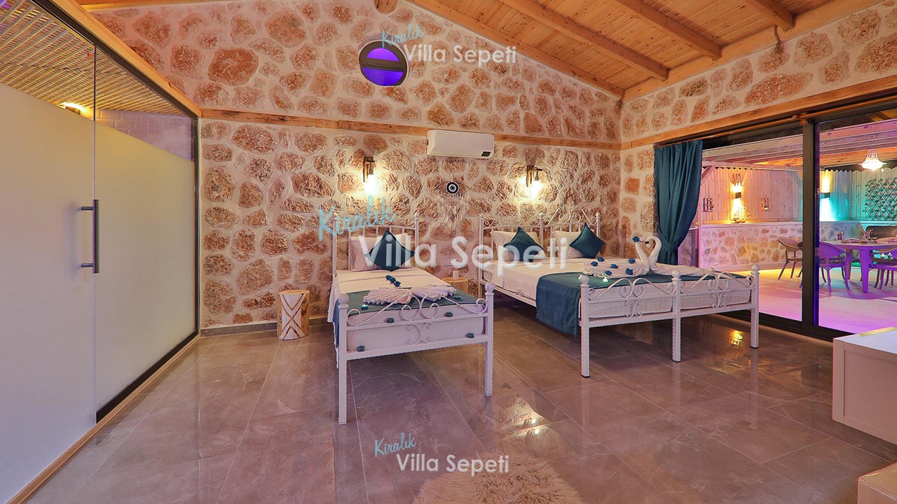 Villa Happiness