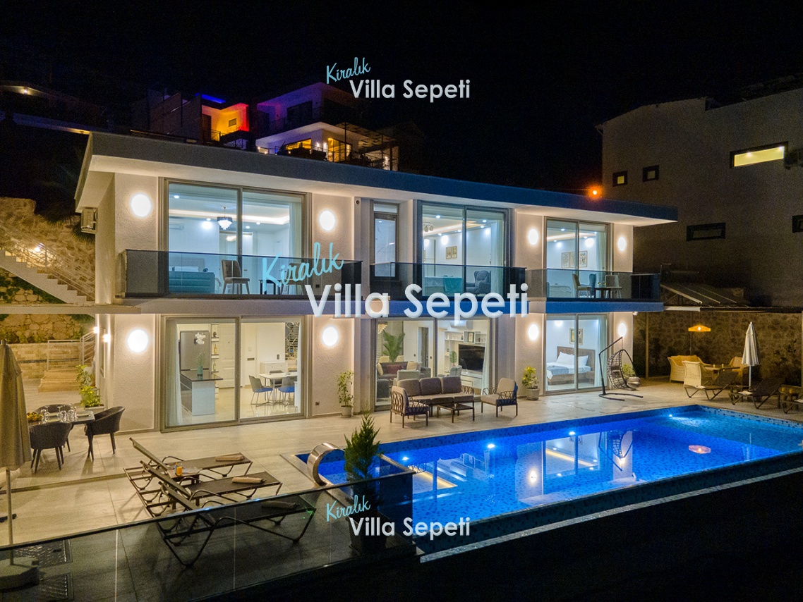 Villa July