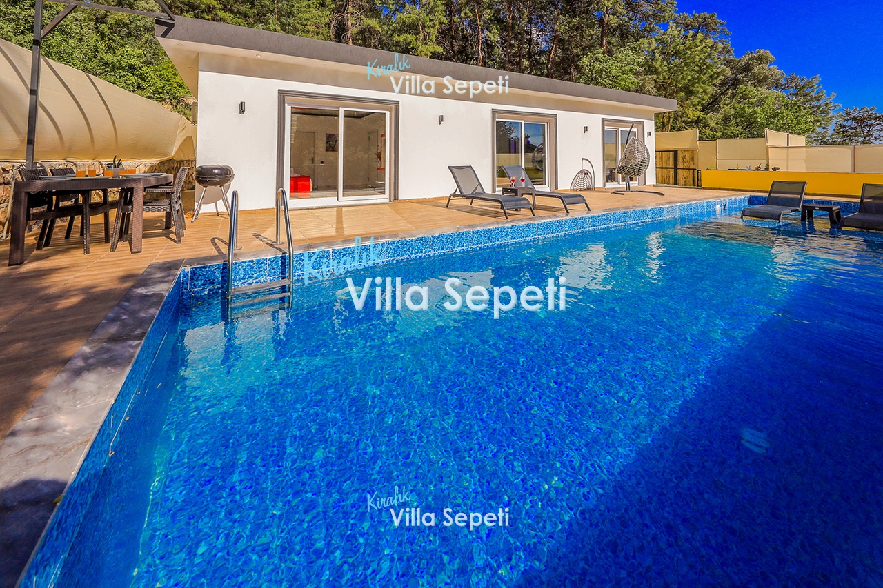 Villa Life