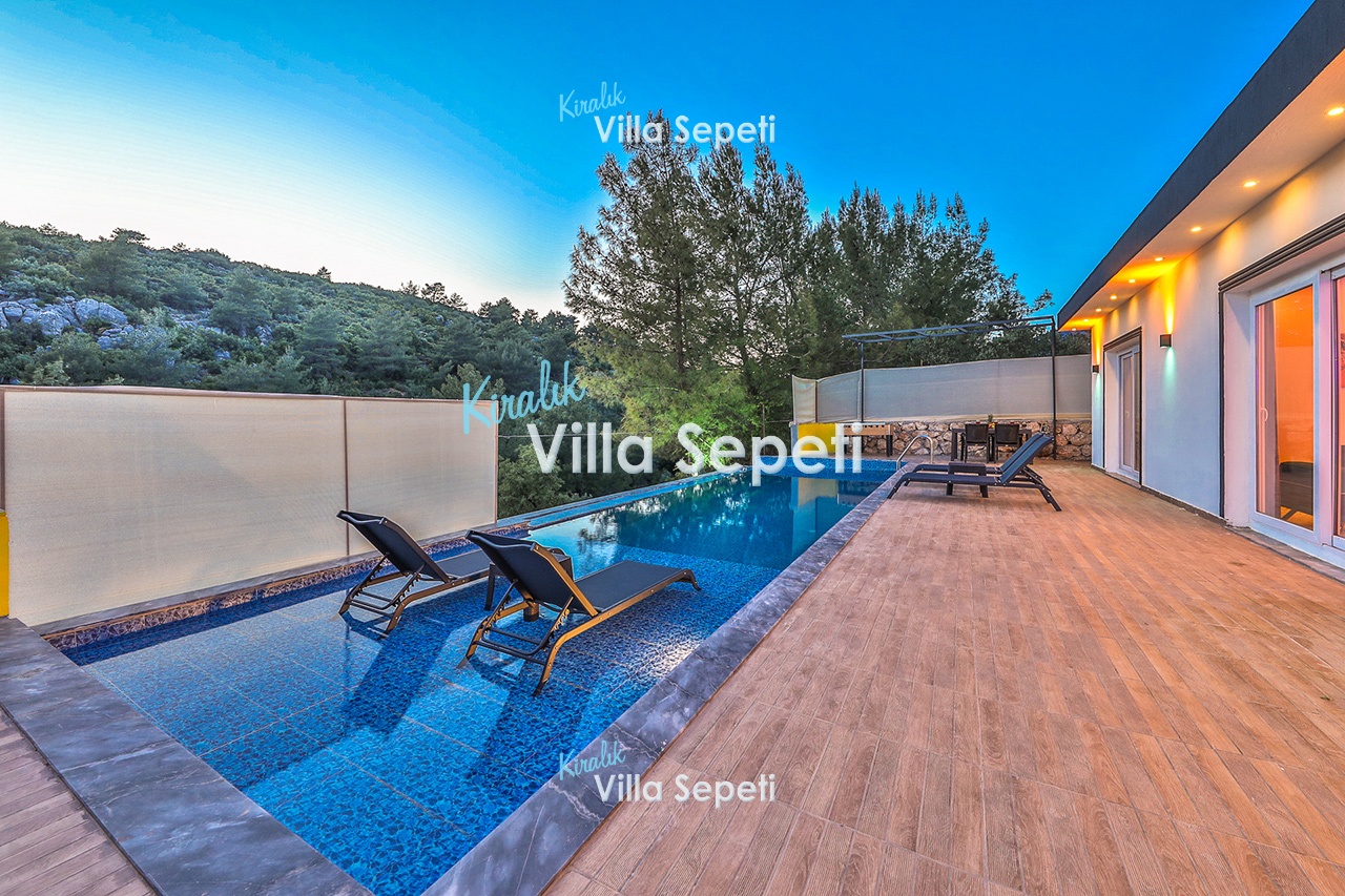 Villa Life
