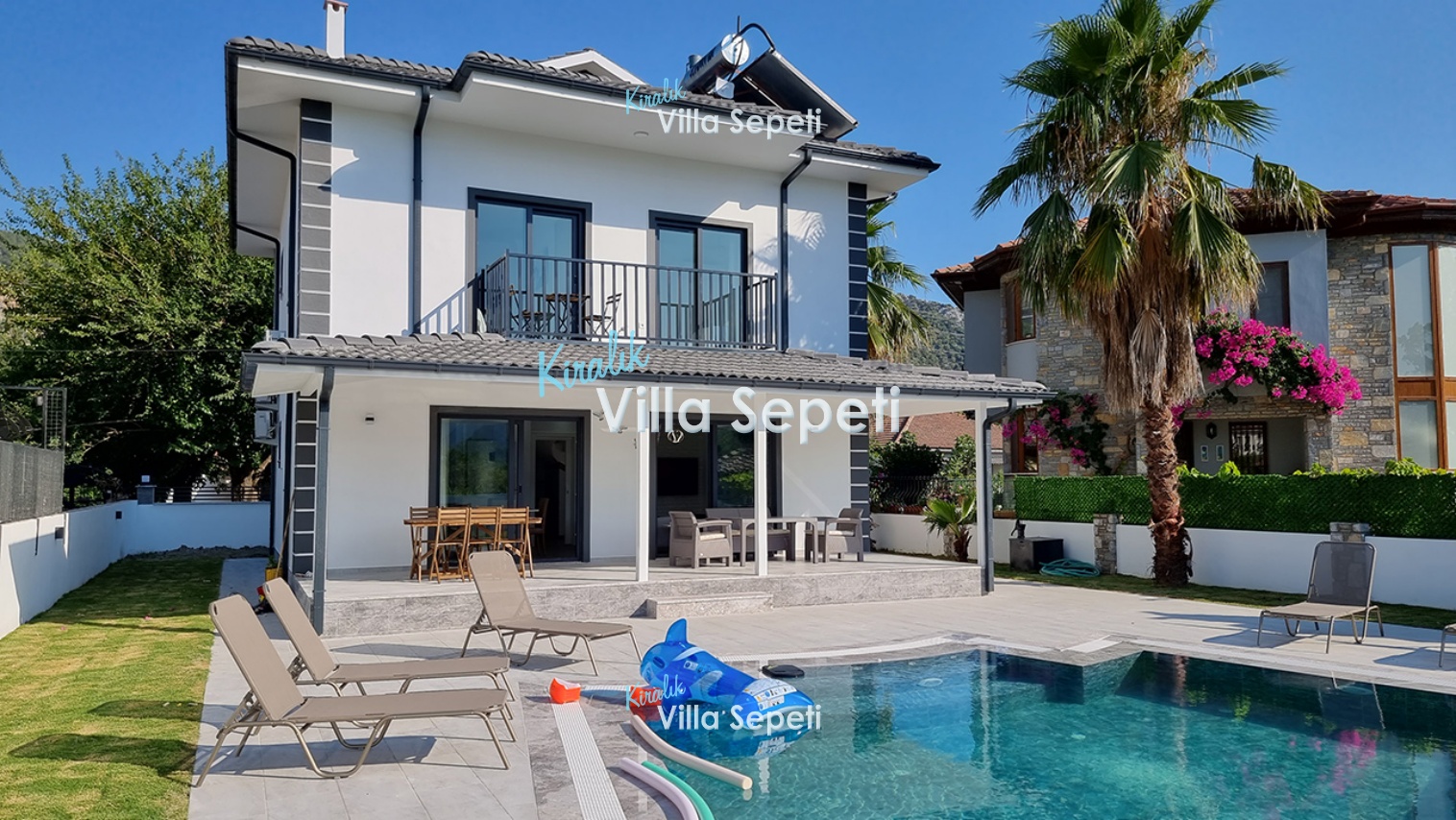Villa Life Port