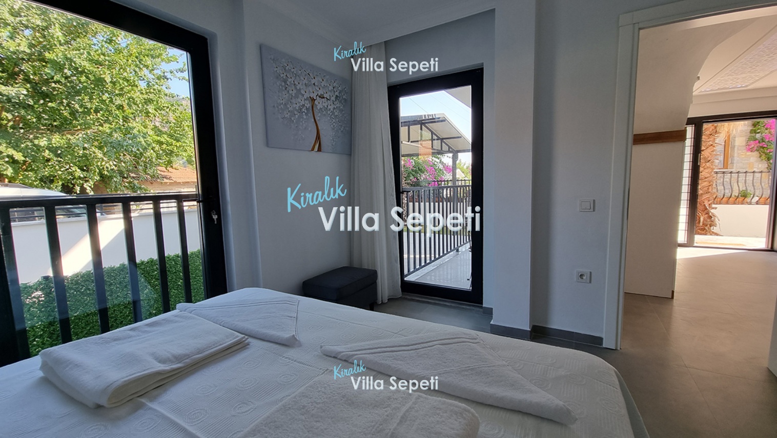Villa Life Port