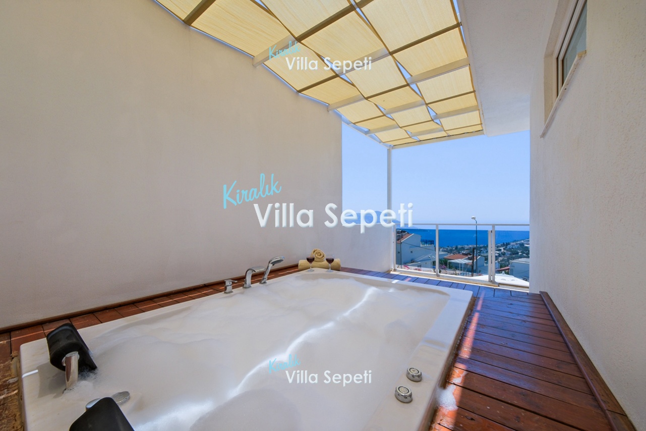 Villa Lumiere 2