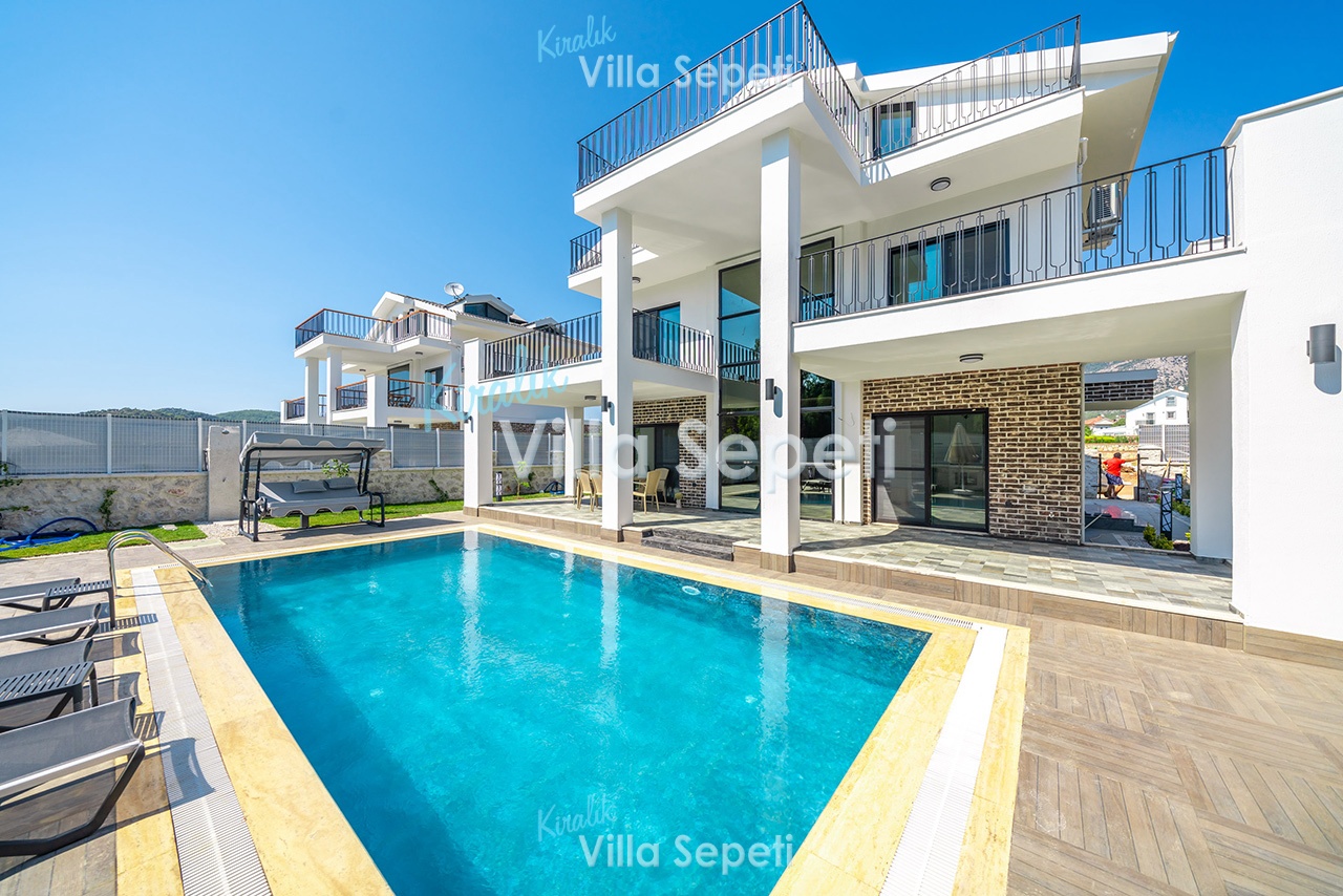 Villa Makri Duo