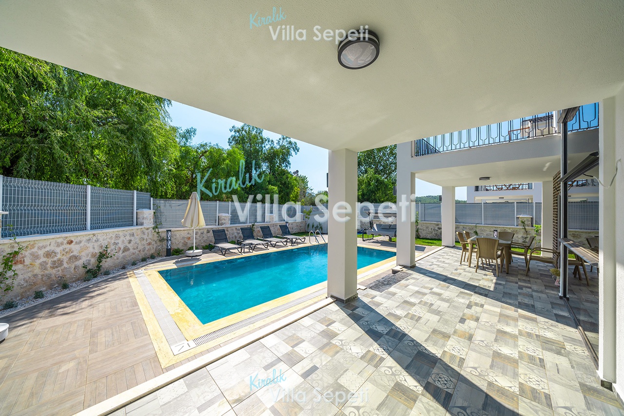 Villa Makri Duo