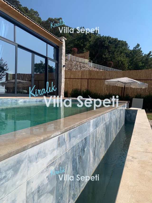 Villa Menes 1