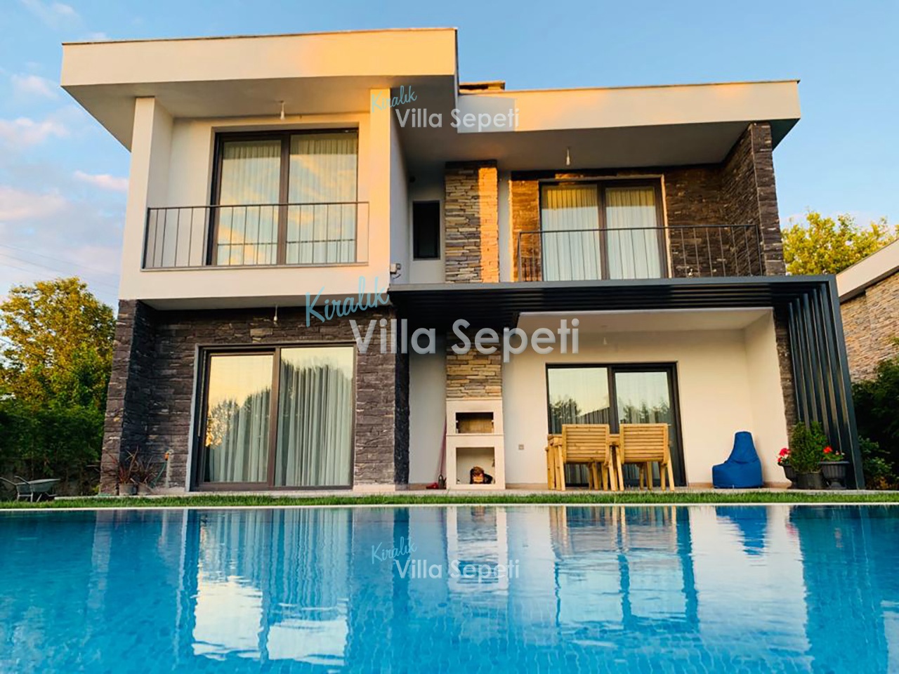 Villa Riverside Deluxe B