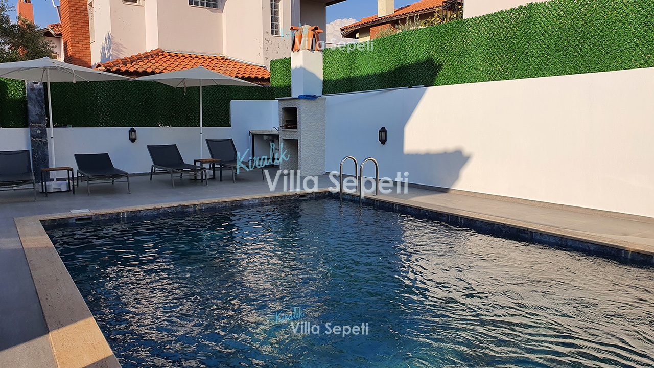 Villa Saki