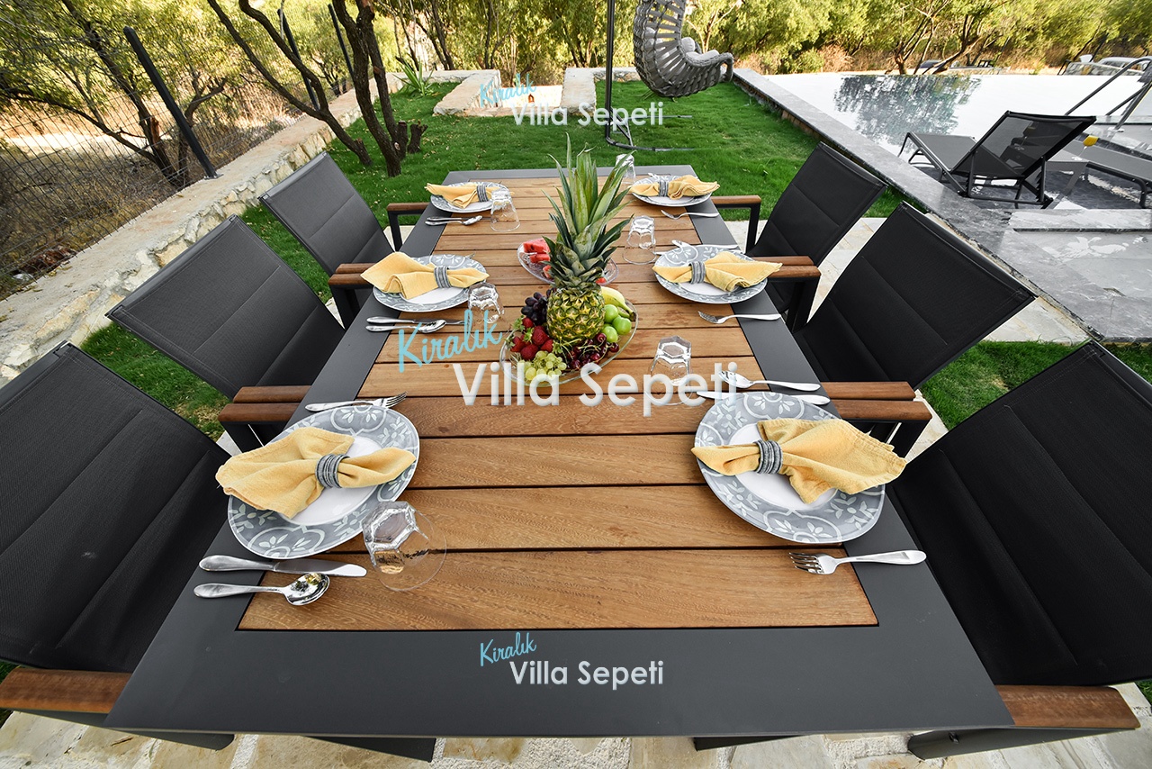 Villa Zırhlı
