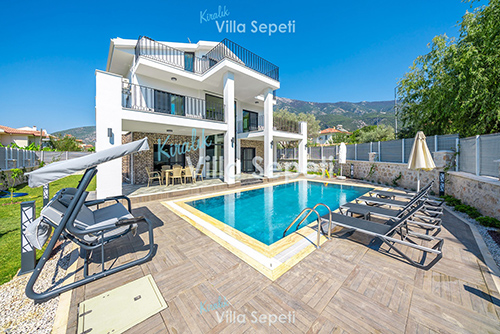 Villa Makri Duo